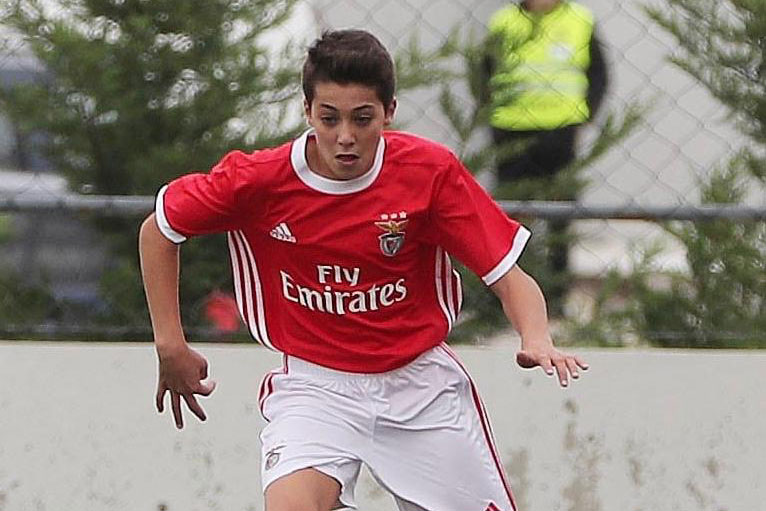 Tiago Parente faz mais 2 golos e 3 assistências ao serviço do Benfica C