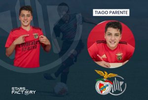 Tiago Parente assina contrato de formação com o SL Benfica
